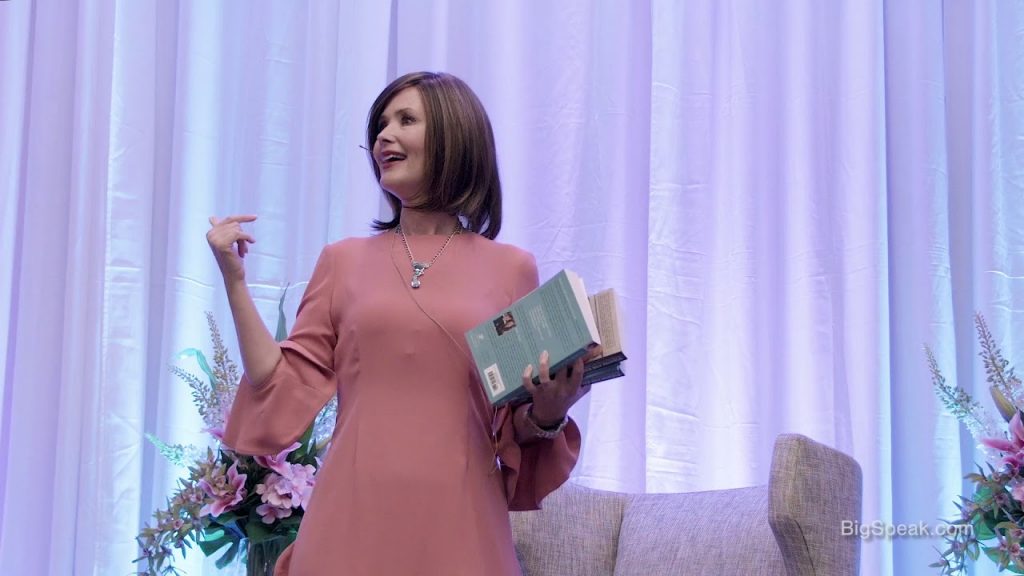 Pink and Teal Lunch – Janine Turner