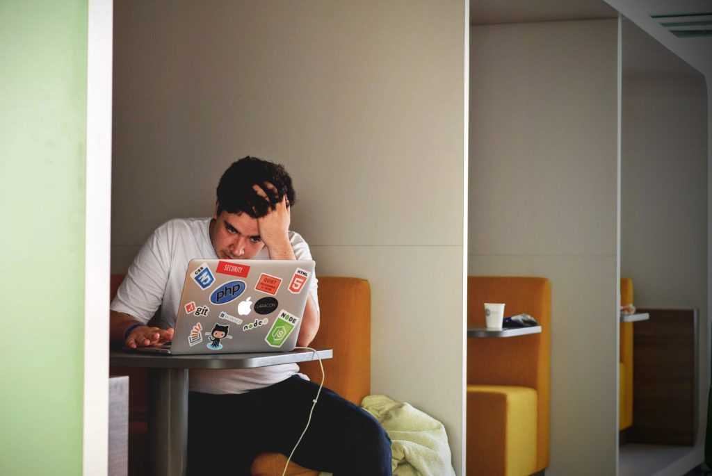 How to Handle Holiday Stress In the Office