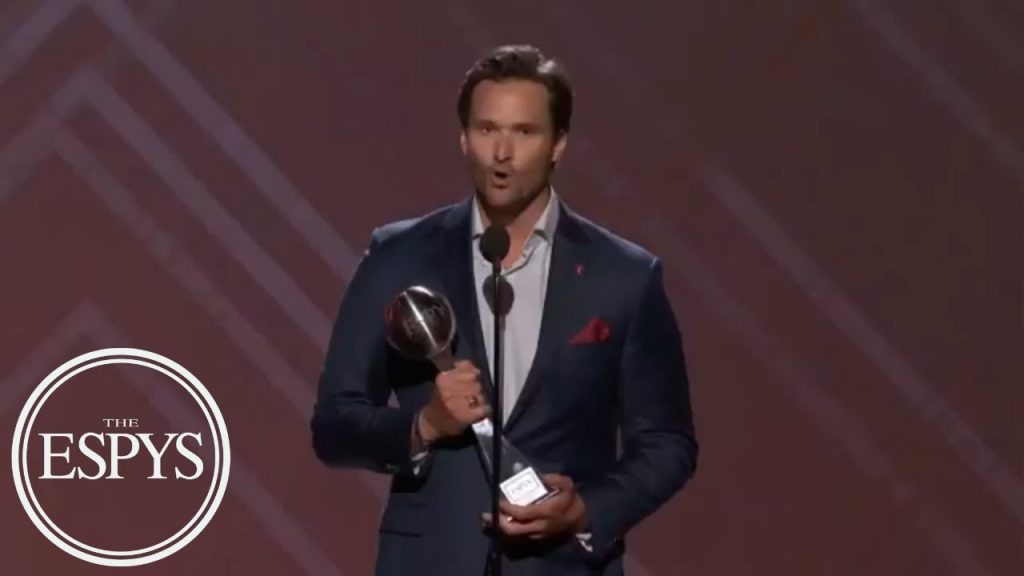 Jake Wood accepts Pat Tillman Award for Service | 2018 ESPYS | ESPN