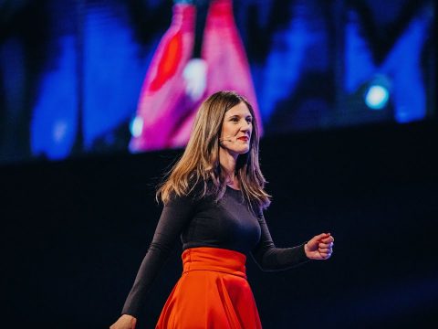 Keynote Speaker | Amy Jo Martin 2021 | Virtual & In-Person Speaking Reel