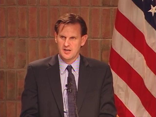 Scott Wilson “Chiseling Cracks in The White House”