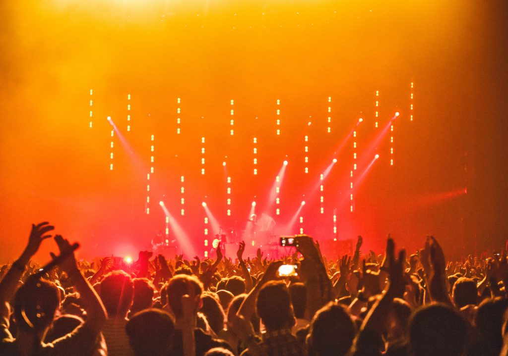 Famous Motivational Speakers to Add Clout to Your Next Event
