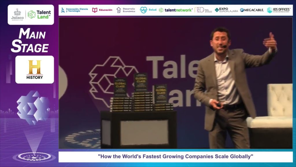 Aaron McDaniel, Global Class co-author, speaks at Talentland 2022 (Guadalajara, Mexico)