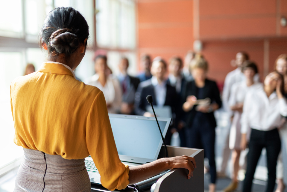 Wow Your Audience with the Top 10 Event Keynote Speakers