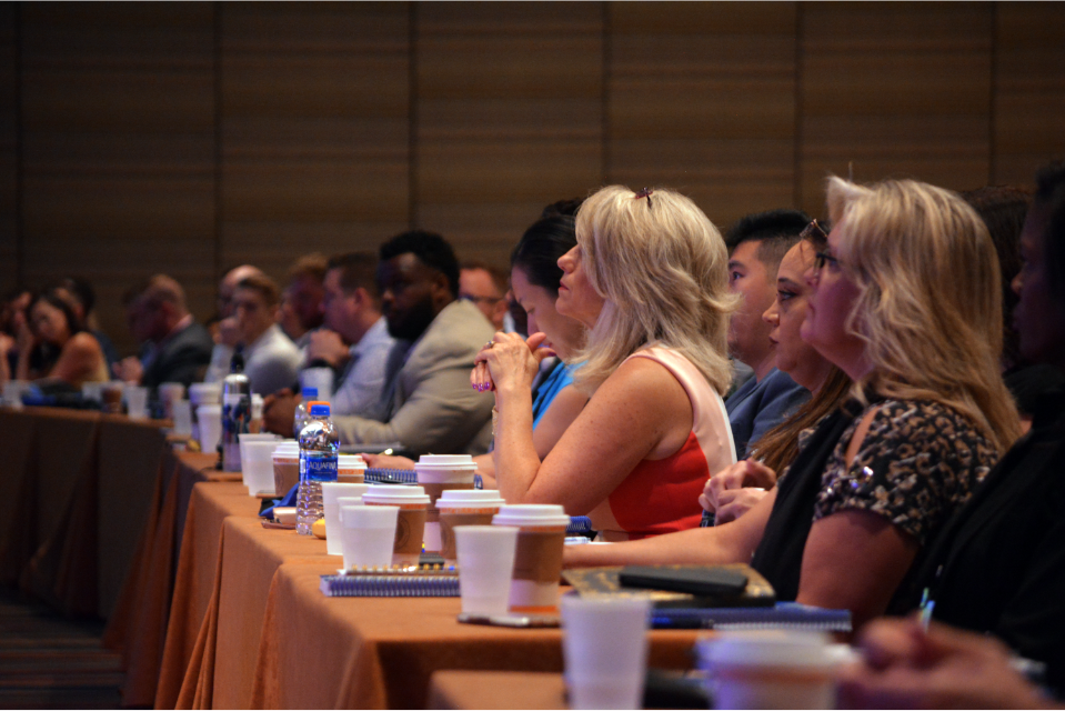 Top 10 Conference Keynote Speakers with Rave Reviews