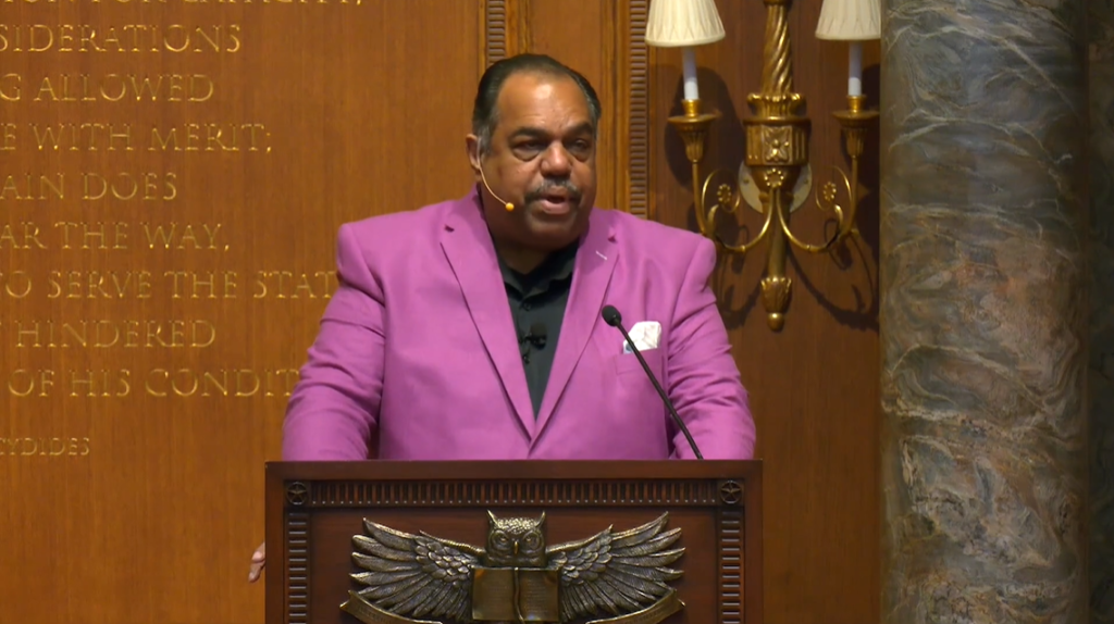 Why I Talk To People Who Hate Me – Daryl Davis