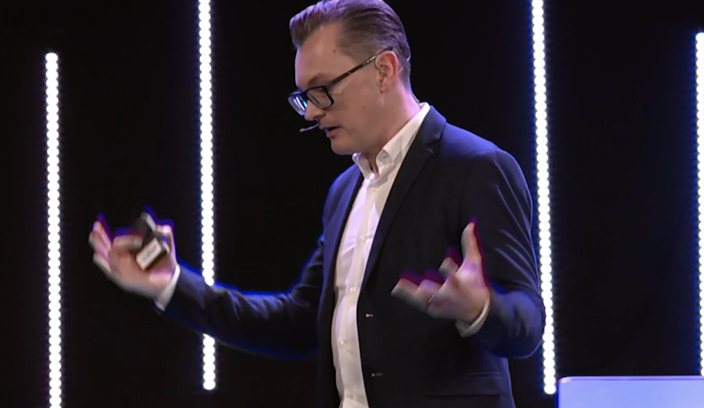 Transcend The Leadership Paradox