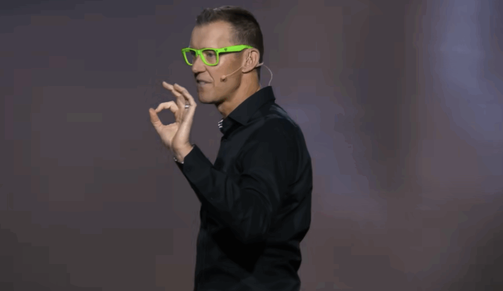 Top Motivational Keynote Speaker Erik Qualman | Futurist, AI, Innovation & Digital Leadership